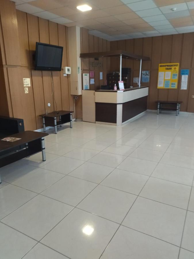 Hotel Zora 克兰内沃 外观 照片
