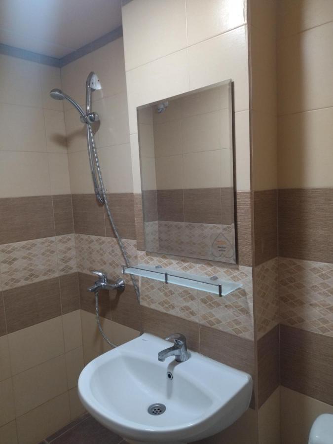 Hotel Zora 克兰内沃 外观 照片