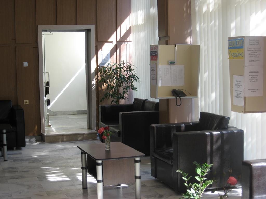 Hotel Zora 克兰内沃 外观 照片